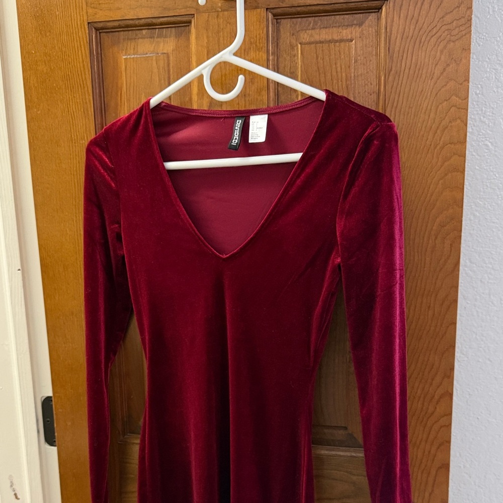 H&M Velvet Long Sleeve Dress - Deep Red